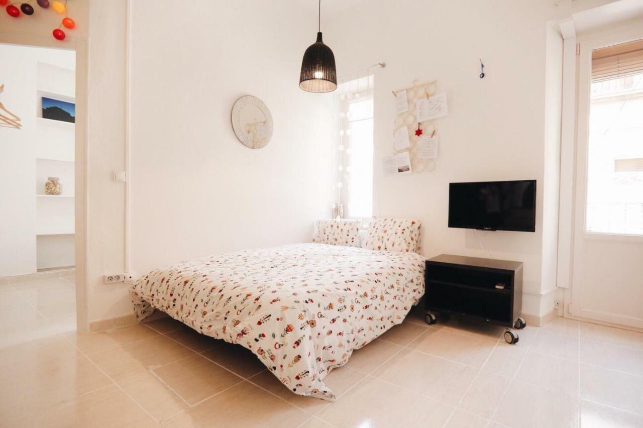 Amparito Apartment - Casc Antic Таррагона Экстерьер фото